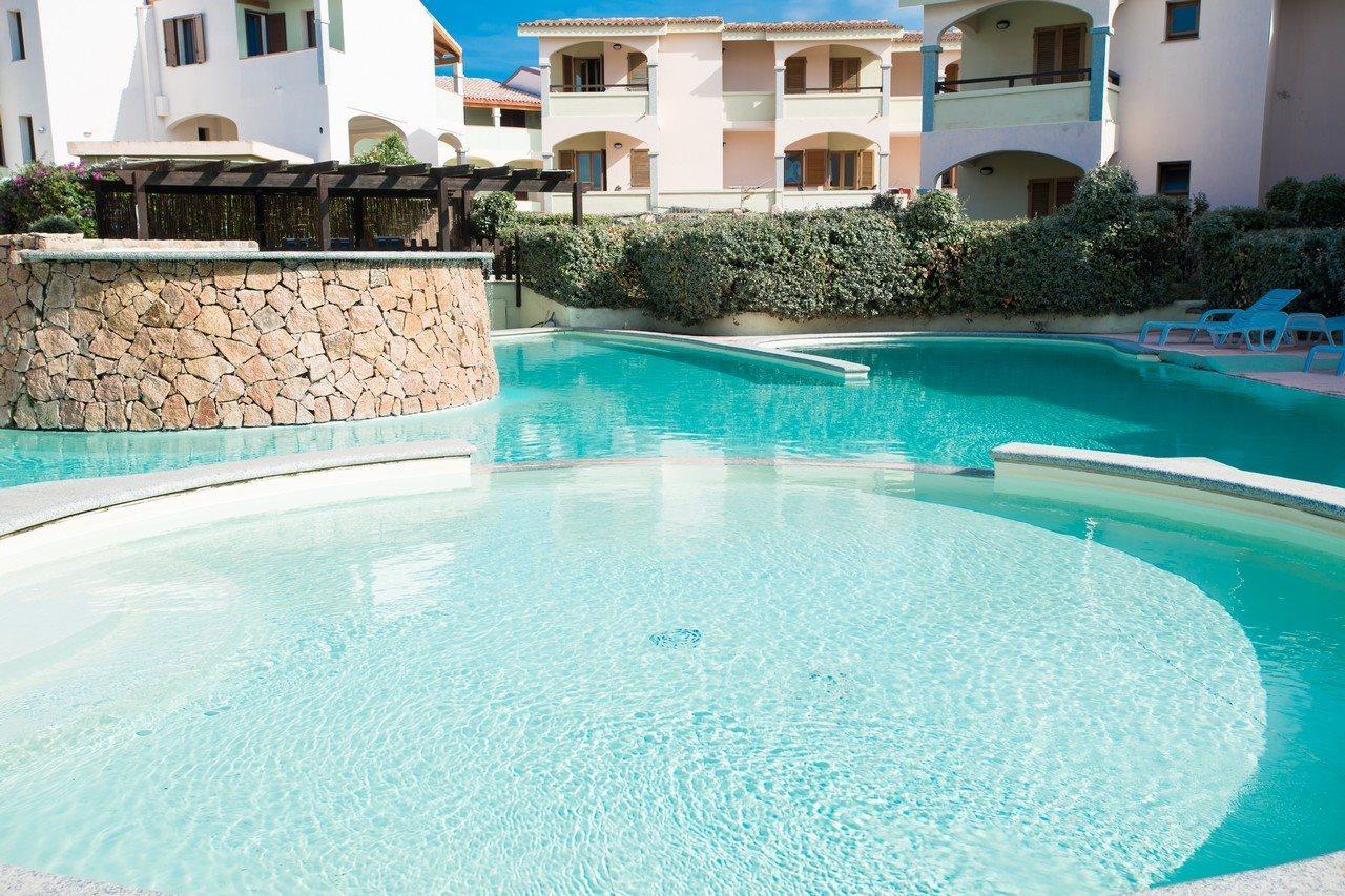 Baia Delle Mimose Aparthotel Badesi Exterior photo